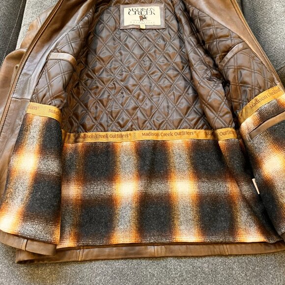 Madison Creek Outfitters Leather Jacket - Picture 2 of 9
